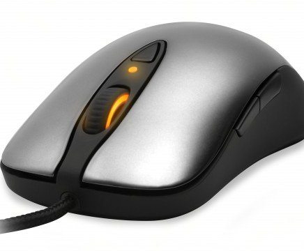 steelseries-sensei_angle-image-1