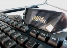 LoL-logo-on-keyboard1