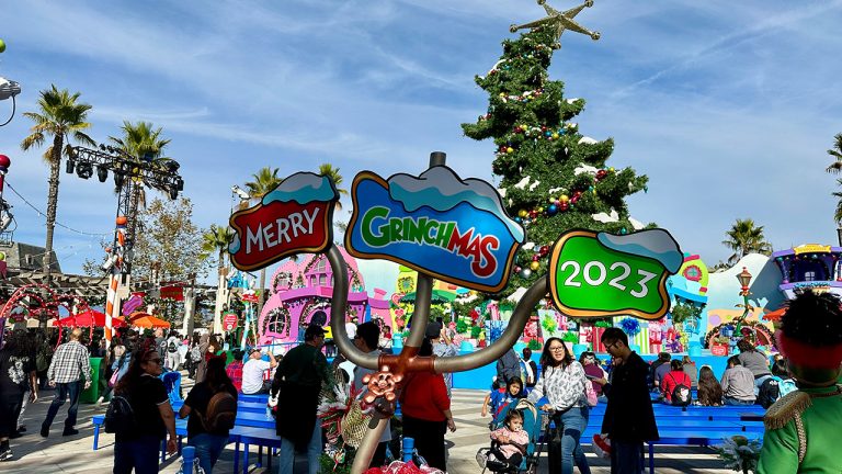 Universal Studios Holidays 2023 Review – Grinchmas, the Wizarding World, and lots More!