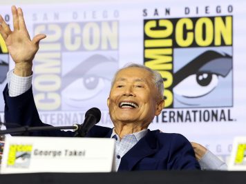 Star Trek Universe San Diego Comic-Con Hall H Panel 8