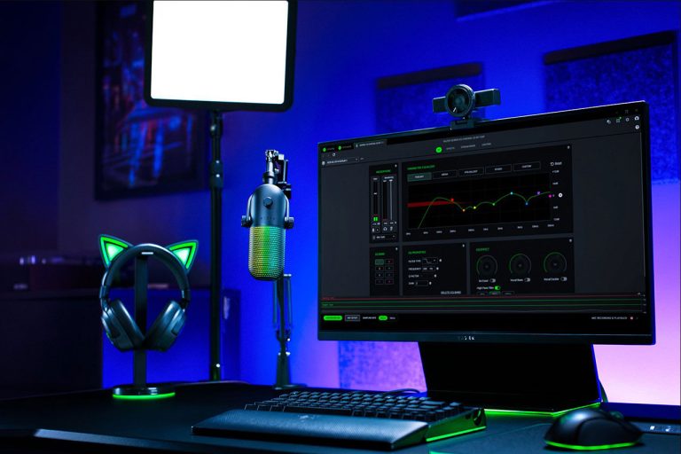 Razer Seiren V3 Chroma 32-Bit DSP Microphone Review
